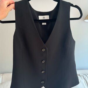 Aritzia Black Vest